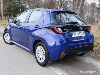 Używany Toyota Yaris 125 KM (91 kW) 2022 Niebieski Hatchback