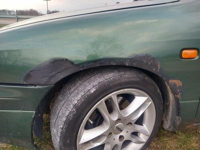 Zielony Używany 1999 Nissan Primera Hatchback | 2500 zł