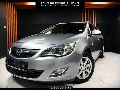 używany Opel Astra 1.6dm 180KM 2011r. 221 000km