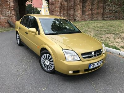 Używany Opel Vectra 122 KM (89 kW) 2002 Złoty (metalik) Sedan/Limuzyna