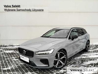 Używany Volvo V60 349 KM (256 kW) 2025 Szary Kombi