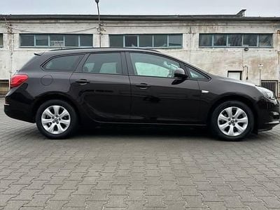 Brązowy Używany 2014 Opel Astra Kombi | 19 900 zł (Super Cena)