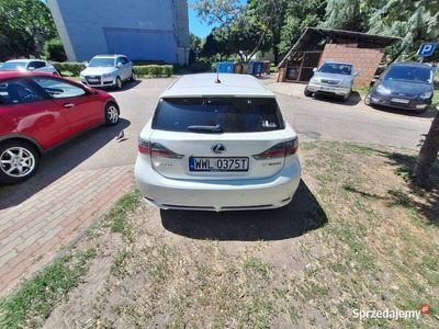 Lexus CT200h