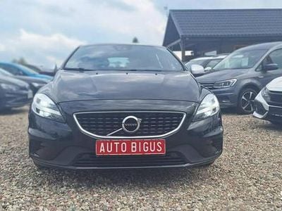 Używany Volvo V40 R-Design 152 KM (111 kW) 2018 Czarny (metalik) Kombi