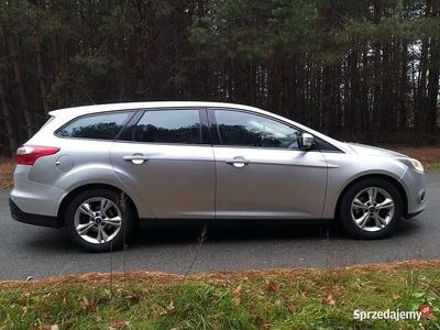 Używany Ford Focus 2011 Srebrny Kombi