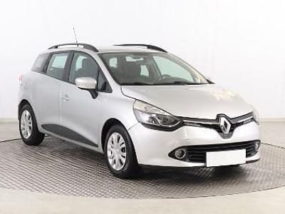 Używany Renault Clio GrandTour 73 KM (53 kW) 2016 Srebrny Kombi