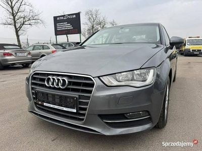Szary Używany 2015 Audi A3 Sportback Hatchback | 43 800 zł