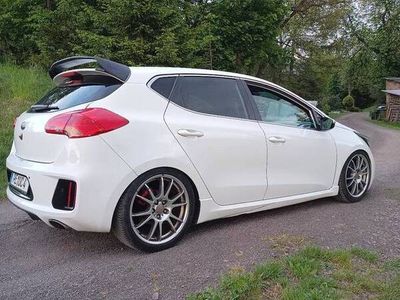 Biały Używany 2014 Kia Ceed GT Hatchback | 32 500 zł