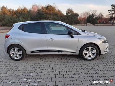 Srebrny Używany 2017 Renault Clio IV LIMITED Hatchback | 41 900 zł (Dość drogi)