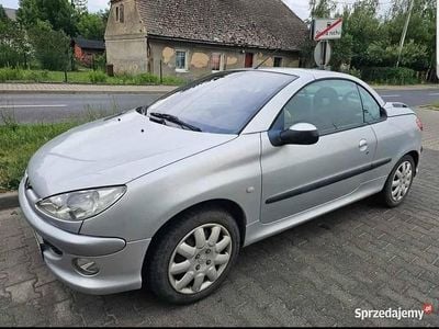 Używany Peugeot 206 CC 2001 Srebrny Kabriolet