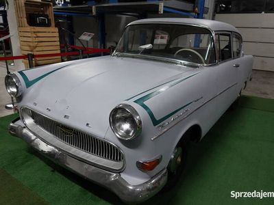 używany Opel Rekord OlimpiaP1, Ładny Stan, Po Częściowej Renowacji