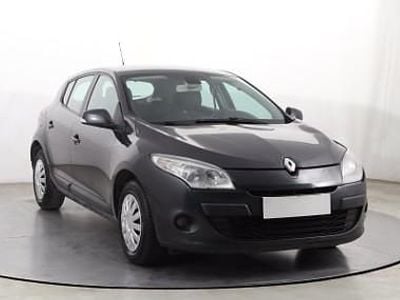 Używany Renault Mégane III 90 KM (66 kW) 2010 Szary Hatchback