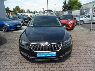 Czarny Używany 2016 Skoda Superb LAURIN & KLEMENT Kombi | 69 400 zł (Drogi)