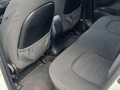 Biały Używany 2014 Hyundai ix35 SUV | 42 500 zł (Uczciwa cena)