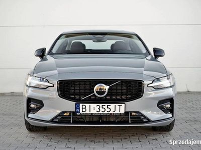 Używany Volvo S60 Core 2024 Szary Sedan/Limuzyna