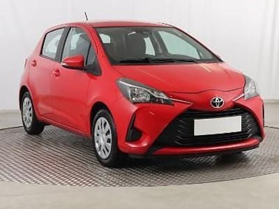 Czerwony Używany 2017 Toyota Yaris Hatchback | 33 999 zł (Uczciwa cena)