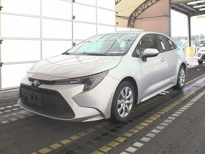 używany Toyota Corolla LE Seria E16 (2012-)