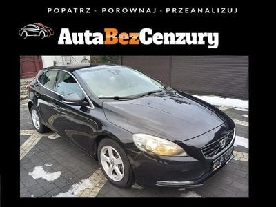 Czarny Używany 2014 Volvo V40 Momentum Hatchback | 26 900 zł (Dobra cena)