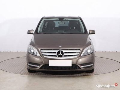 Używany Mercedes B180 2012 Beżowy Minivan