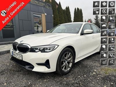 Biały Używany 2022 BMW 318 Sport Line Sedan/Limuzyna | 96 890 zł