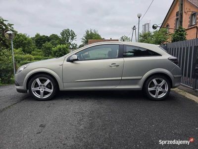 Opel Astra GTC