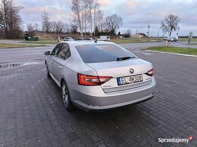 Srebrny Używany 2016 Skoda Superb Hatchback | 41 900 zł (Uczciwa cena)
