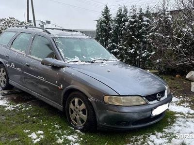 używany Opel Vectra 2.0diesel 2001r. Hak