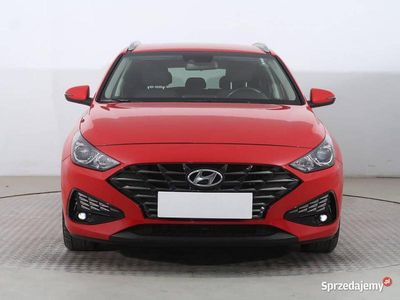 Używany Hyundai i30 2021 Czerwony Kombi