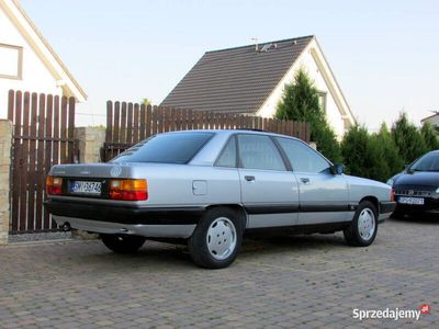 Audi 100