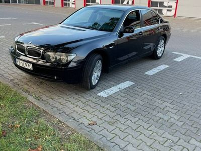 używany BMW 730 3dm 218KM 2004r. 355 000km