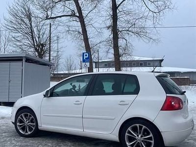 Biały Używany 2007 VW Golf V Hatchback | 12 000 zł (Uczciwa cena)