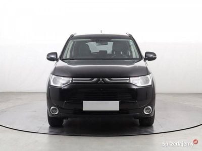 Czarny Używany 2013 Mitsubishi Outlander SUV | 41 999 zł (Uczciwa cena)