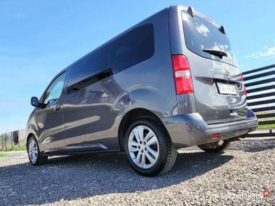 Peugeot Traveller