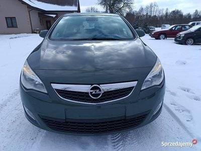 Używany Opel Astra 2010 Zielony Hatchback