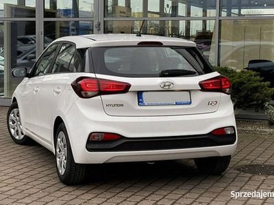 Używany Hyundai i20 Classic 84 KM (61 kW) 2019 Biały Hatchback