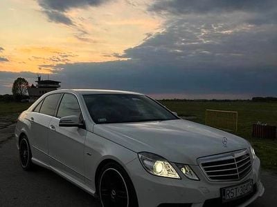 Mercedes E200