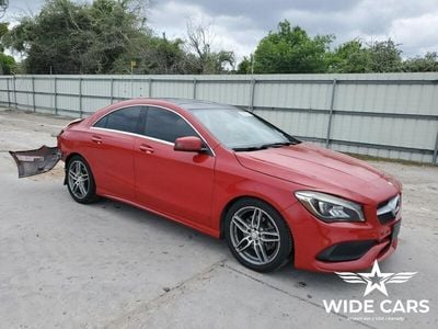 Czerwony Używany 2017 Mercedes CLA250 AMG Sedan/Limuzyna | 44 800 zł
