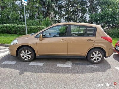 używany Nissan Tiida P I L N I E -2009, silnik 1,8 Acenta - pierwszy właściciel