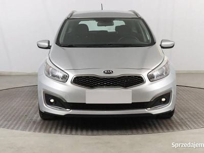 Używany Kia Ceed 90 KM (66 kW) 2017 Srebrny Hatchback
