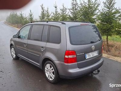 Szary Używany 2004 VW Touran Minivan | 9500 zł (Uczciwa cena)