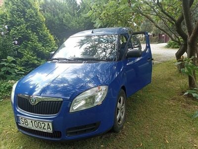Niebieski Używany 2007 Skoda Roomster Minivan | 7900 zł