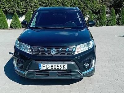 Używany Suzuki Vitara 111 KM (81 kW) 2019 Czarny SUV