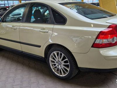 używany Volvo S40 2.4dm 140KM 2006r. 167 800km