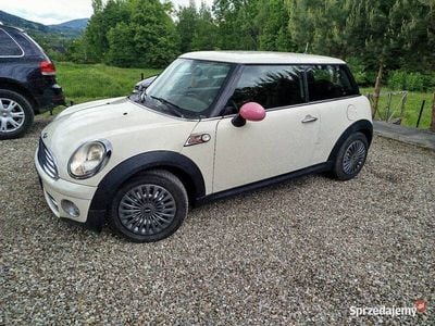 Biały Używany 2009 Mini ONE Hatchback | 14 900 zł