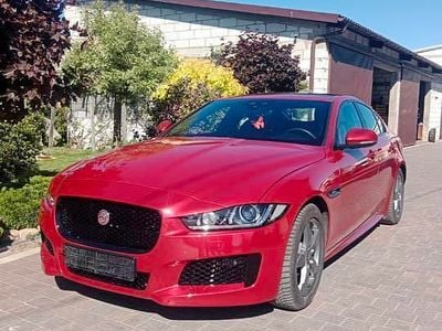 Używany Jaguar XE R-Sport 2019 Czerwony Sedan/Limuzyna
