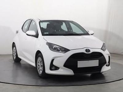 Biały Używany 2021 Toyota Yaris Hatchback | 51 999 zł (Dość drogi)
