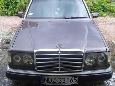 Używany 1993 Mercedes E300 | 7900 zł