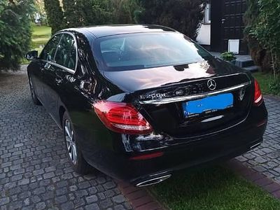 Używany Mercedes 200 2018 Czarny Sedan/Limuzyna