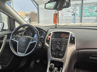 Używany Opel Astra 2010