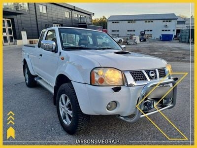 Biały Używany 2004 Nissan Navara Pickup | 29 900 zł